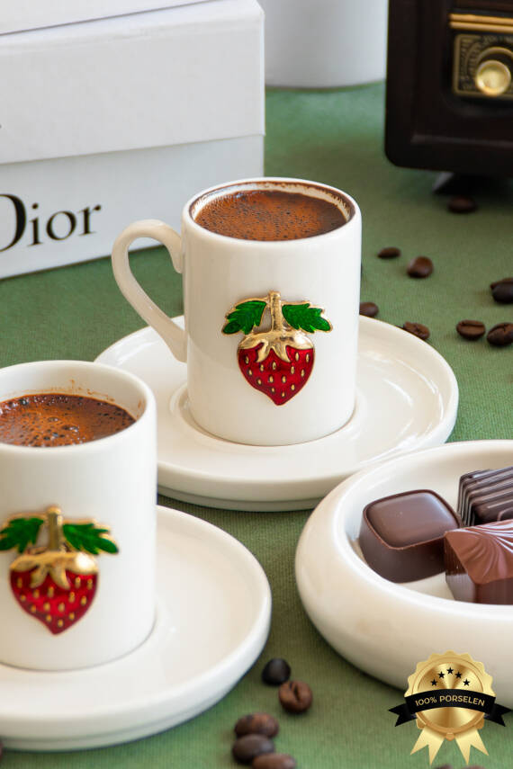 Çilek 4 parça 2 Kişilik Kahve Fincan Takımı - 1